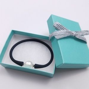 Dog House Pearls RUBBER AND PEARL BRACELET